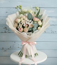 Букет цветов из:  Розы и Лизиантусы в Инзер