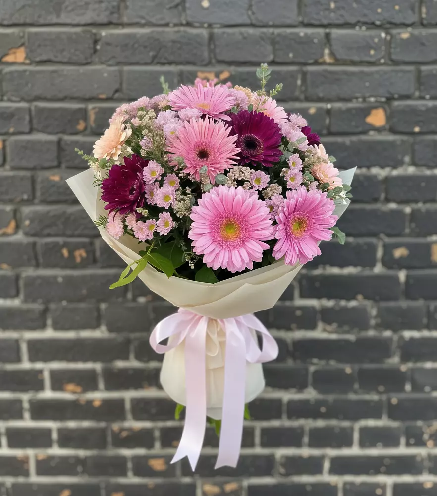 Букет цветов из: Герберы и Хризантемы в Инзер