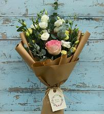 Букет цветов из:  Розы и Лизиантусы в Инзер
