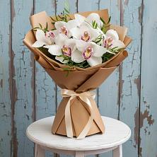 Букет цветов из:  Орхидеи и Розы в Инзер